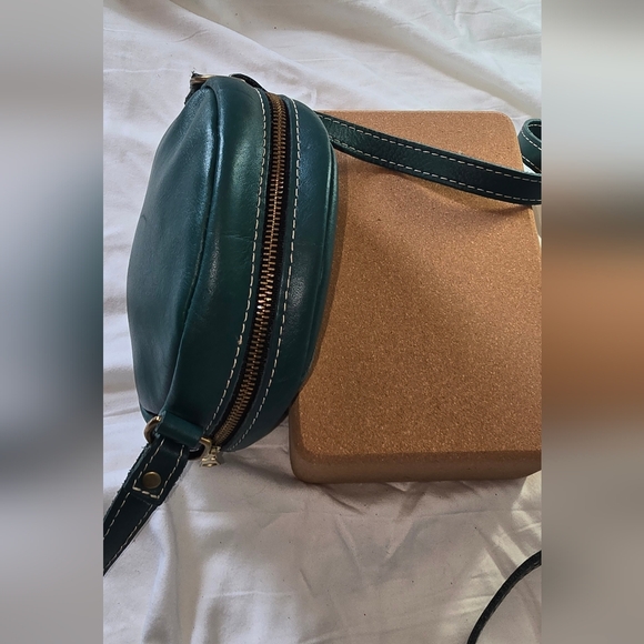 Portland Leather Small Round Crossbody Bag In Peacock - Picture 2 of 5